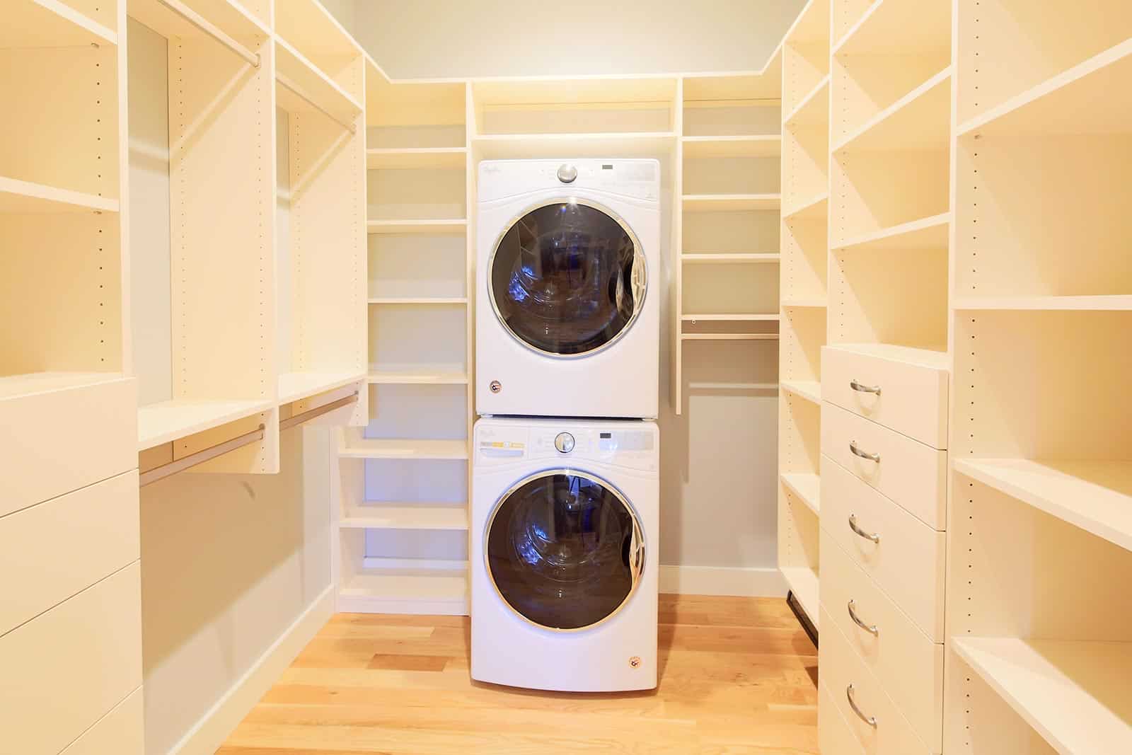 Laundry Room - Linen